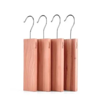 Rayen Cedar Hangers